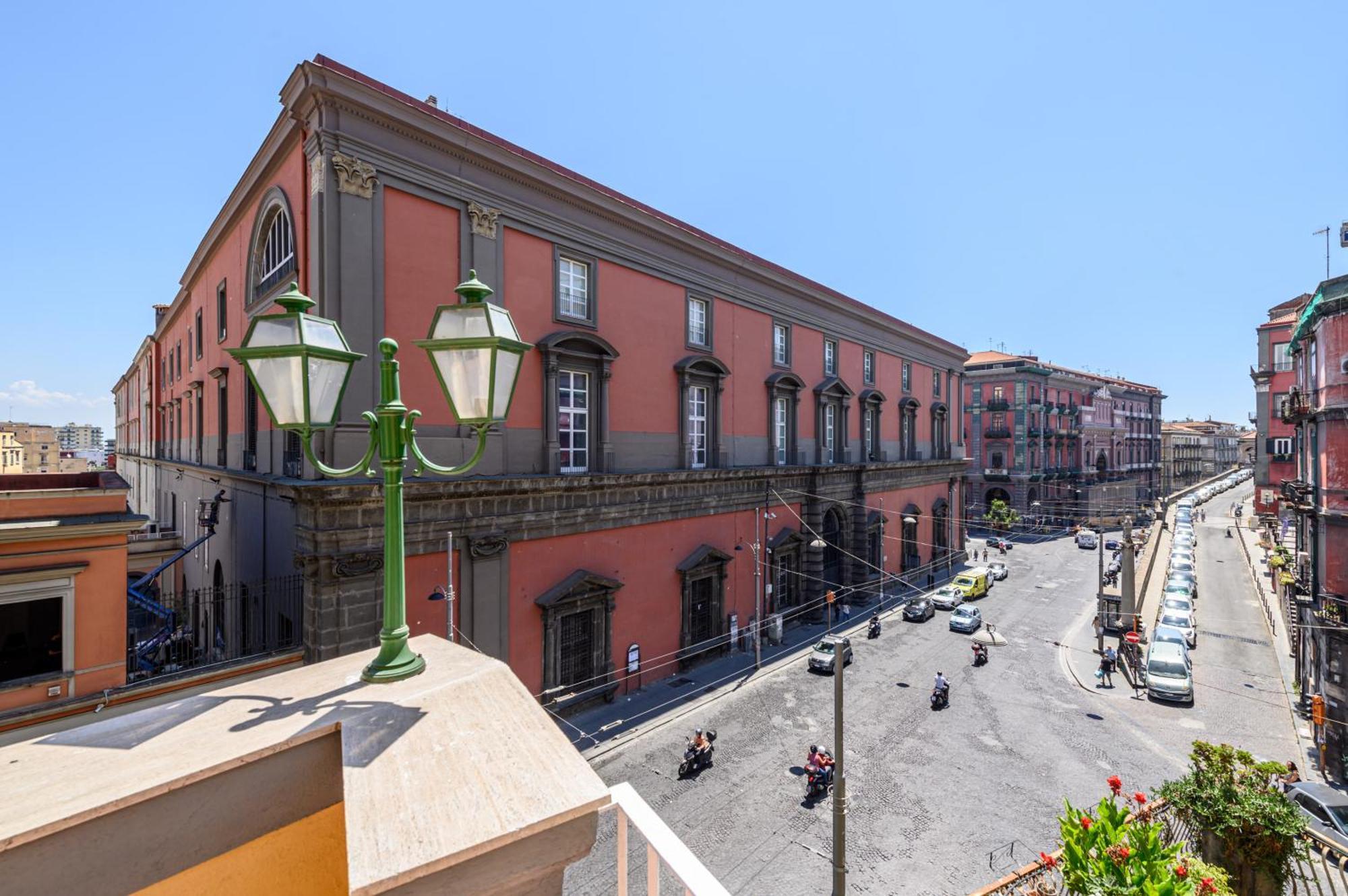 Into Mann Hotel Naples Exterior photo